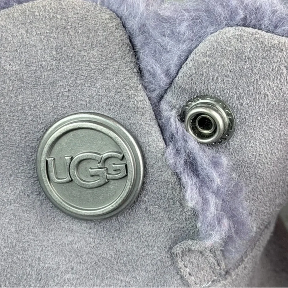 UGG Lavender Haze Metal Snap Short Suede Boots‎ Size 7 Rare